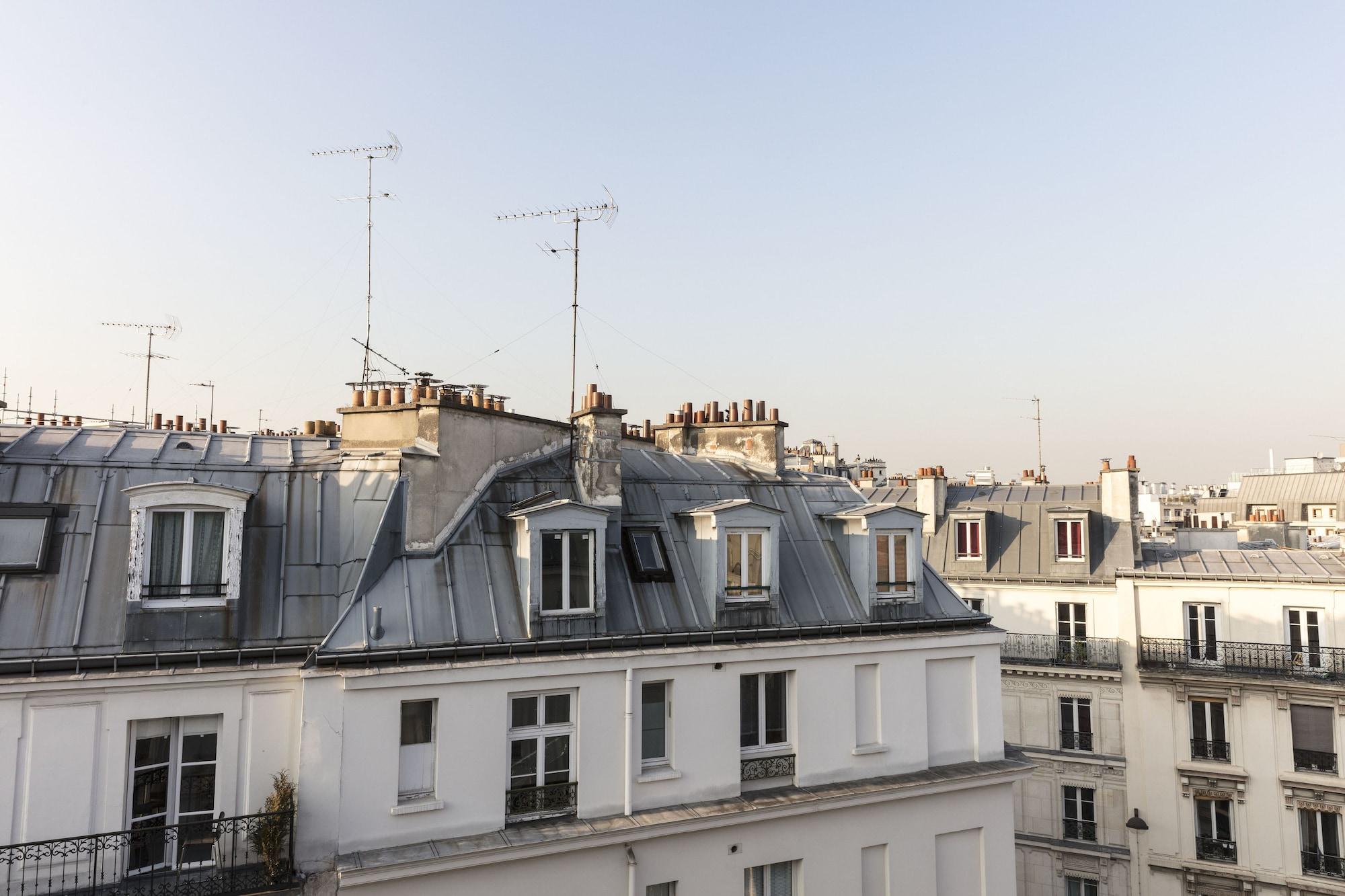 Maison Breguet Paris Exterior photo The roofs of Paris