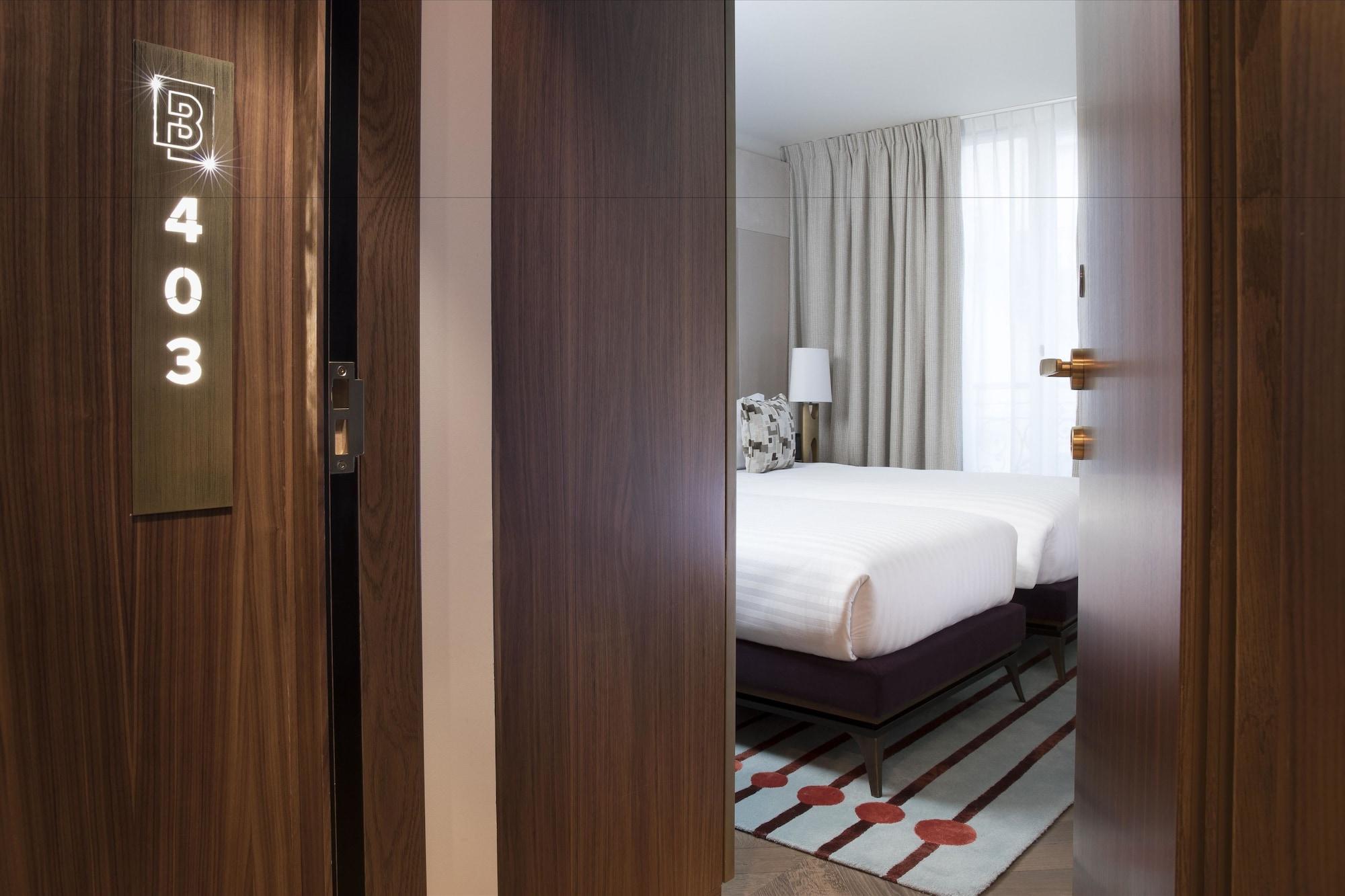 Maison Breguet Paris Exterior photo A room at the hotel