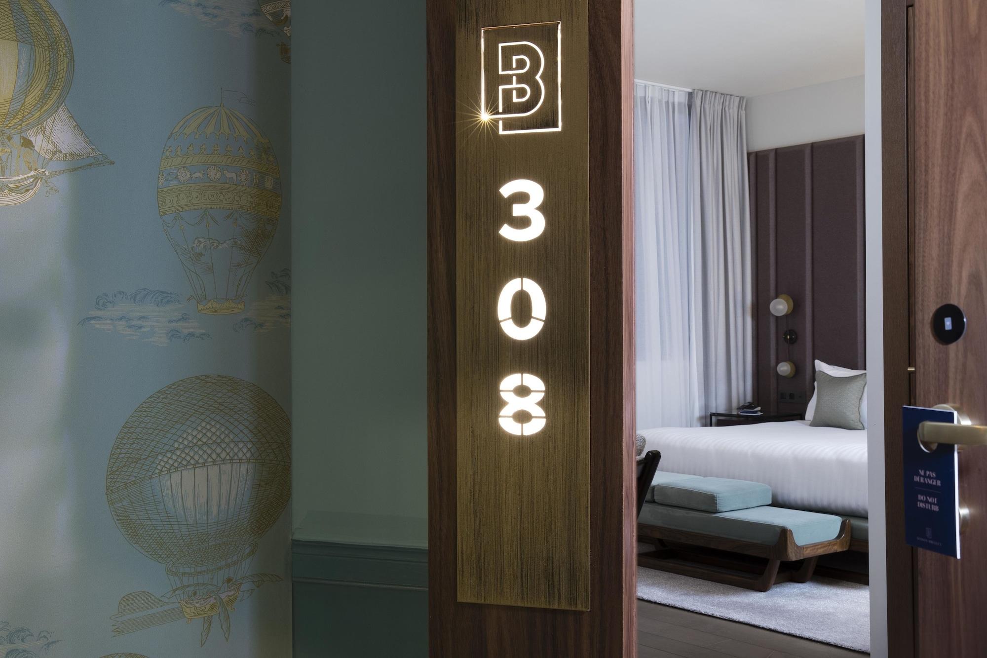 Maison Breguet Paris Exterior photo B&B Hotel logo